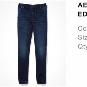 AE Joggers